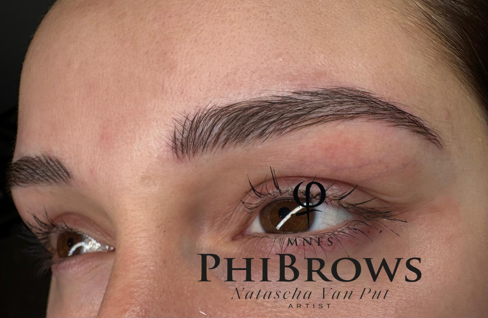 Foto van Microblading